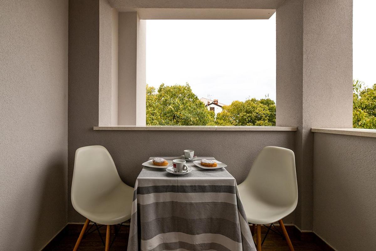 Apartments Val Ровинь Экстерьер фото